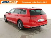 Usado VW Passat GTE 218 CV (160 kW) 2019 Rojo Familiar