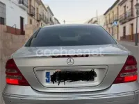 Usado Mercedes C220 Elegance 143 CV (105 kW) 2002 Gris / plata Berlina