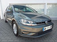 Usado VW Golf VII Advance 115 CV (84 kW) 2019 Gris / plata Berlina