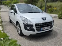 Usado Peugeot 3008 Premium 112 CV (82 kW) 2011 Blanco Familiar