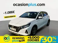 Usado Hyundai i20 100 CV (73 kW) 2021 Blanco Utilitario