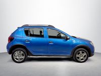 Usado Dacia Sandero Comfort 90 CV (66 kW) 2019 Azul Berlina