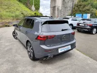 Usado VW Golf VIII R-line 150 CV (110 kW) 2023 Gris / plata Berlina
