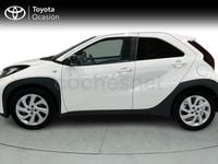 Usado Toyota Aygo X Play 72 CV (52 kW) 2024 Blanco SUV