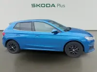 Usado Skoda Fabia 95 CV (69 kW) 2022 Azul Utilitario