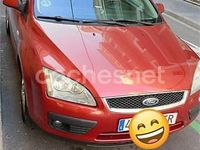 Usado Ford Focus Trend 100 CV (73 kW) 2008 Rojo Berlina