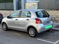 Usado Toyota Yaris 90 CV (66 kW) 2006 Gris / plata Berlina