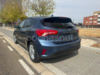 Usado Ford Focus Trend 120 CV (88 kW) 2022 Azul Berlina