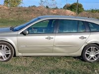 Usado Renault Laguna II Initiale 150 CV (110 kW) 2005 Verde Familiar