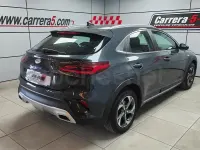 Usado Kia XCeed 115 CV (84 kW) 2019 Gris / plata SUV