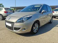 Usado Renault Scénic III Dynamique 110 CV (80 kW) 2011 Beige Monovolumen