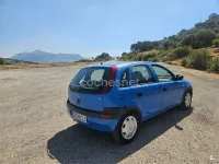 Usado Opel Corsa Club 75 CV (55 kW) 2003 Azul Utilitario