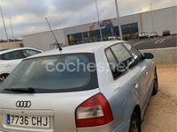 Usado Audi A3 Ambiente 102 CV (75 kW) 2002 Gris / plata Berlina