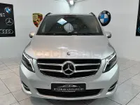 Usado Mercedes V250 Exclusive 204 CV (150 kW) 2018 Gris / plata Monovolumen