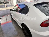 Usado Seat Leon Sport 110 CV (80 kW) 2001 Blanco Utilitario