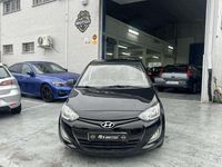 Usado Hyundai i20 85 CV (62 kW) 2013 Negro Utilitario