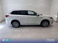 Usado Mitsubishi Outlander P-HEV 224 CV (164 kW) 2020 Blanco SUV