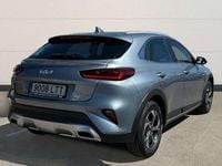 Usado Kia XCeed 120 CV (88 kW) 2021 Plateado SUV