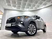 Usado Toyota Highlander Advance 248 CV (182 kW) 2024 Gris / plata SUV