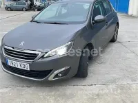Usado Peugeot 308 Allure 120 CV (88 kW) 2017 Gris / plata Berlina