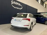 Usado Skoda Scala Active 110 CV (80 kW) 2023 Blanco Utilitario