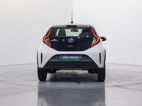 Usado Toyota Aygo X Play 72 CV (52 kW) 2022 Blanco SUV