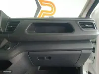 Usado Renault Trafic 110 CV (80 kW) 2022 Blanco Monovolumen