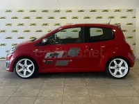 Usado Renault Twingo R.S. 131 CV (96 kW) 2011 Rojo Utilitario