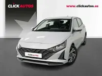 Usado Hyundai i20 79 CV (58 kW) 2025 Gris Utilitario