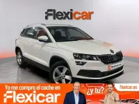 Usado Skoda Karoq Ambition 150 CV (110 kW) 2022 Blanco SUV