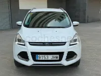 Usado Ford Kuga Trend 150 CV (110 kW) 2015 Blanco SUV
