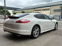 Usado Porsche Panamera 4S 400 CV (294 kW) 2011 Blanco Berlina