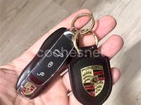 Usado Porsche Cayenne 240 CV (176 kW) 2011 Gris / plata SUV