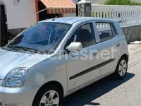 Usado Kia Picanto LX 65 CV (47 kW) 2005 Gris / plata Utilitario