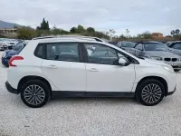 Usado Peugeot 2008 Access 82 CV (60 kW) 2015 Blanco SUV