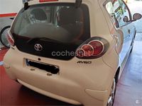 Usado Toyota Aygo City 68 CV (50 kW) 2013 Blanco Utilitario