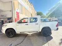 Usado Toyota HiLux 150 CV (110 kW) 2023 Blanco Pickup/Camioneta