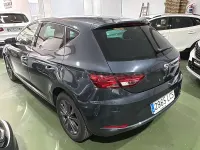 Usado Seat Leon Style 115 CV (84 kW) 2019 Gris / plata Berlina