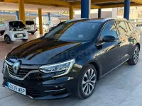 Usado Renault Mégane GrandTour Techno 140 CV (102 kW) 2022 Negro Familiar