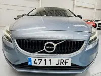 Usado Volvo V40 Momentum 120 CV (88 kW) 2016 Azul Berlina
