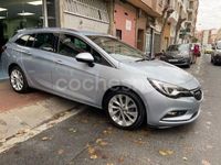 Usado Opel Astra Excellence 150 CV (110 kW) 2017 Gris / plata Familiar