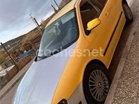 Usado Seat Leon Sport 110 CV (80 kW) 2000 Amarillo Berlina