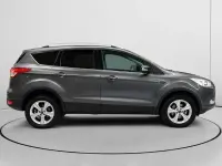 Usado Ford Kuga Trend 150 CV (110 kW) 2016 Gris SUV