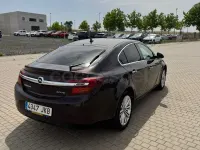 Usado Opel Insignia Selective 140 CV (102 kW) 2015 Negro Berlina