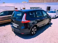 Usado Renault Mégane III Dynamique 130 CV (95 kW) 2010 Negro Berlina