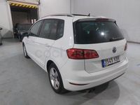 Usado VW Golf Sportsvan Advance 125 CV (91 kW) 2017 Blanco Monovolumen