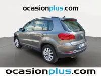 Usado VW Tiguan 110 CV (80 kW) 2015 Gris SUV