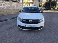 Usado Dacia Sandero Lauréate 75 CV (55 kW) 2017 Blanco Utilitario