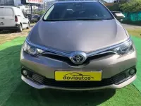 Käytetty Toyota Auris Hybrid Design 136 HP (100 kW) 2016
