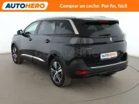Usado Peugeot 5008 Allure 131 CV (96 kW) 2024 Negro SUV